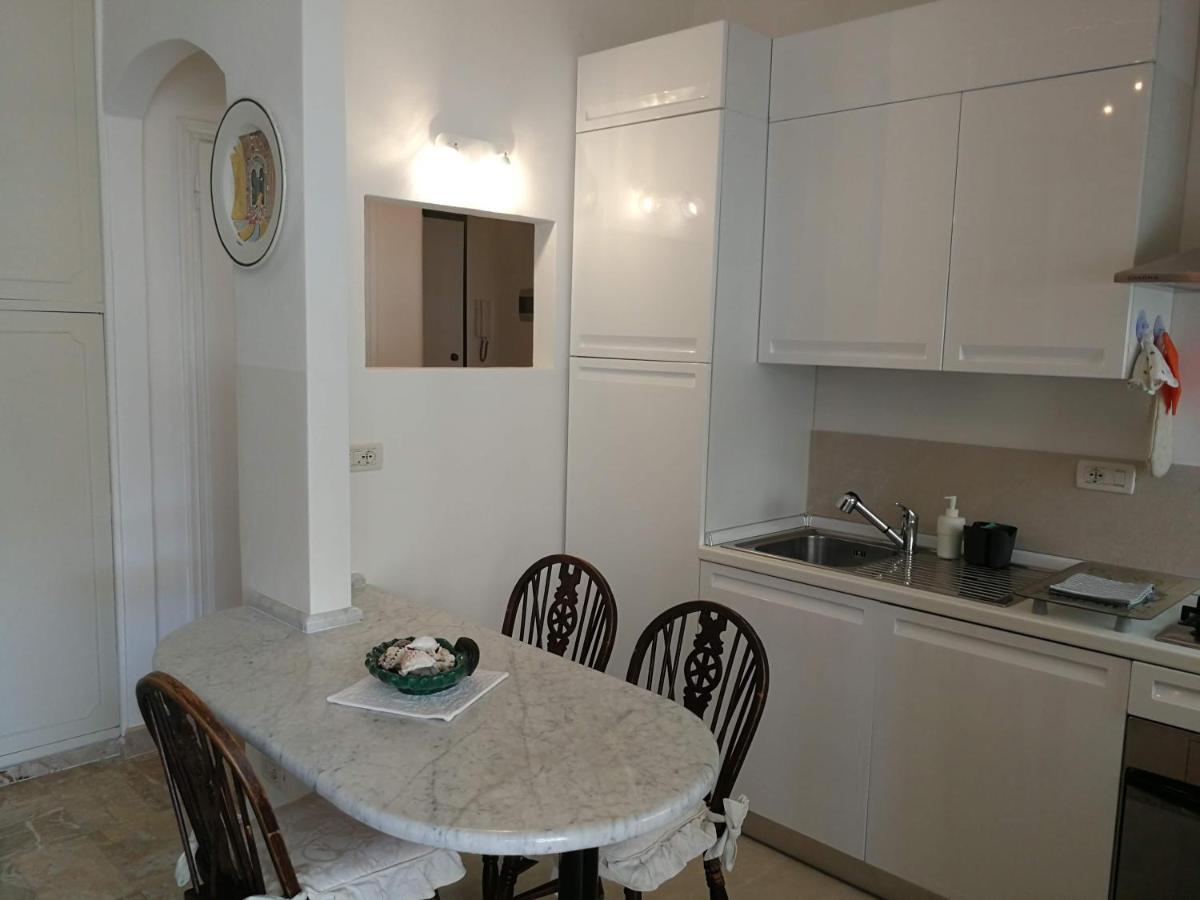 Intero Appartamento - A Soli 50 M Dal Mare Viareggio Exterior foto