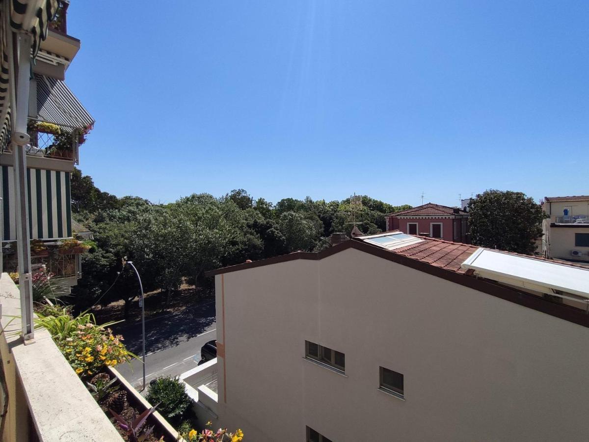 Intero Appartamento - A Soli 50 M Dal Mare Viareggio Exterior foto